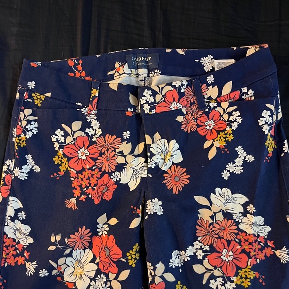Women’s dress slacks - Picture 2 of 3
